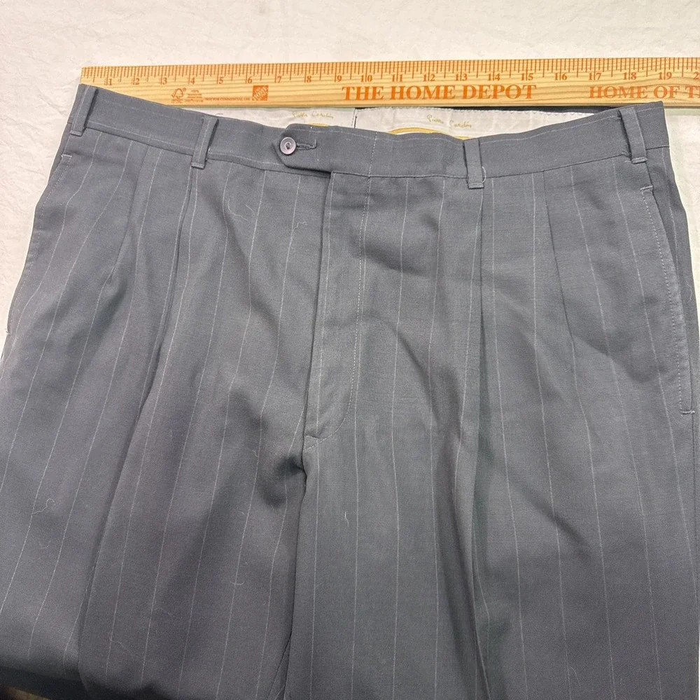 Vintage 70s Pierre Cardin Wool Pin Stripe 2 Button Suit Mens Size 44R Pant 38/31
